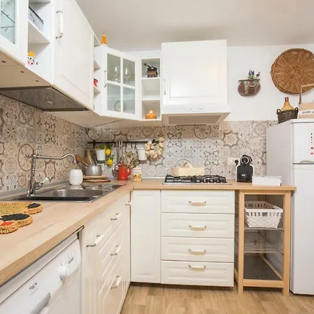 Apartment Fabiene Familyholidays Gelsonia Cefalu