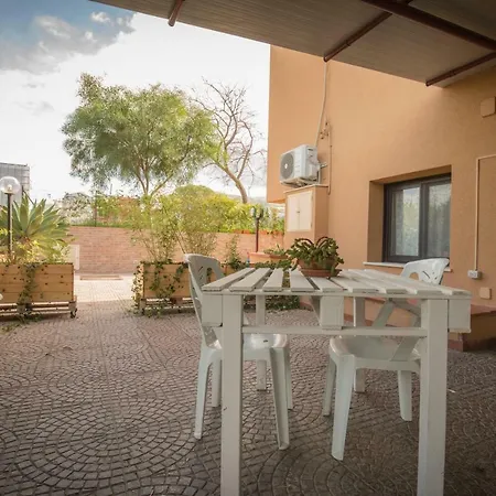 Fabiene Familyholidays Gelsonia Apartment Cefalu